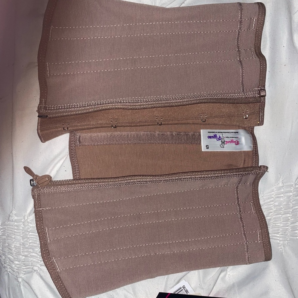 Waist trainer